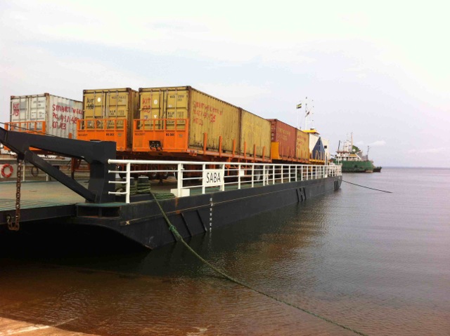 Barge mixte Bunker/Roro
