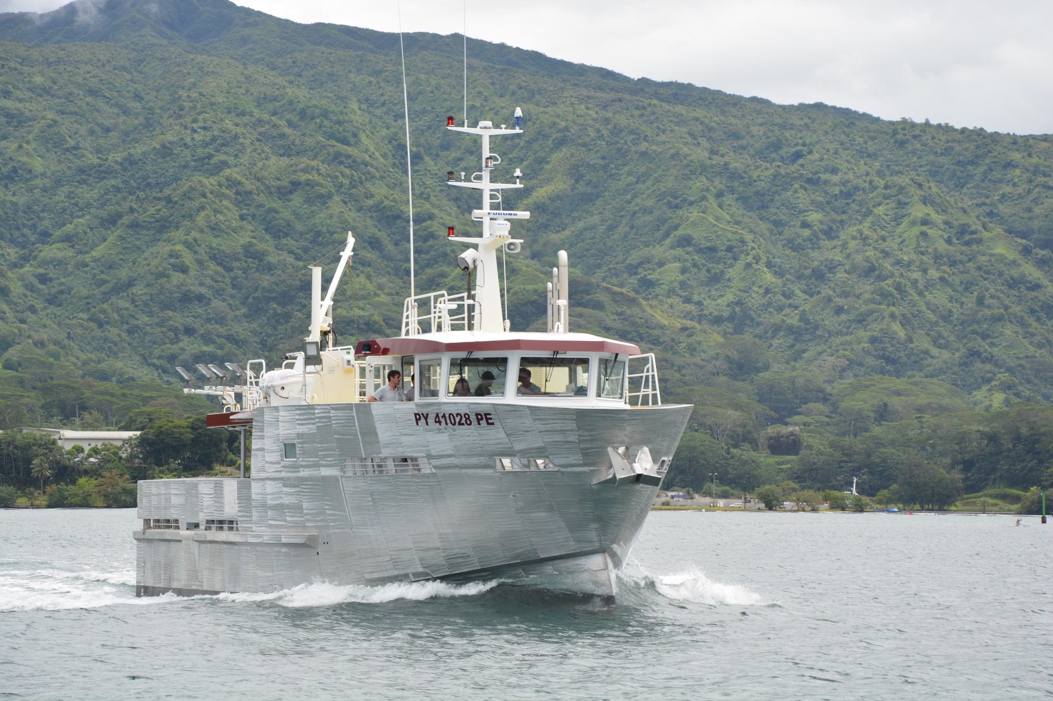 Thonier palangrier de 19,50 m